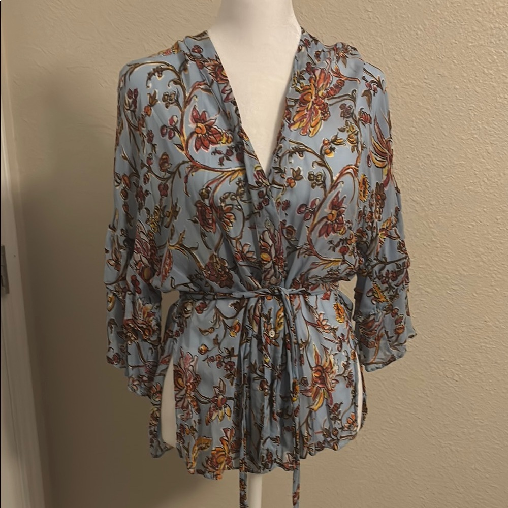 Zara woman blue and Orange Floral Tie Front Blouse with 3/4 ruffle Sleeves.